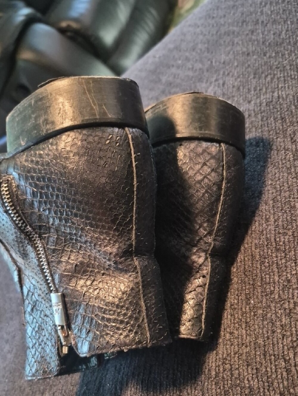 Men's Black Textured Chukka Boots with Side Zip - Picture 3 of 13